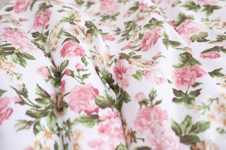 Nezmeškejte jedinečnou příležitost! Pouze tento víkend u nás nakoupíte veškeré povlečení se slevou 10 %! 🩷 Pouze s kódem...