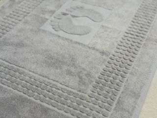 🌈 Vneste barvy i do koupelny! 💦 Nové barevné froté předložky právě dorazily – hebké, savé a v odstínech, které snadno...